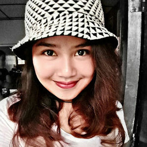 Meet your Posher, Rae czharna